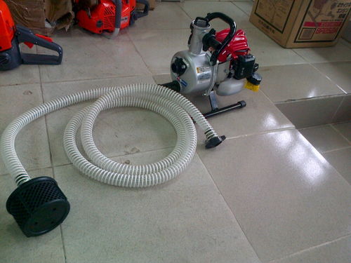 pu鋼絲伸縮管,鍍銅鋼絲伸縮軟管,食品級鋼絲管 榮興聚氨酯制品廠